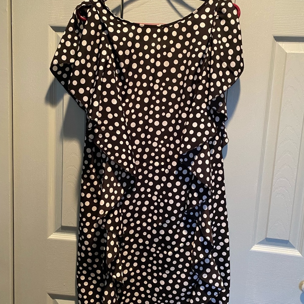 Fun double side ruffle black and white polka dot
